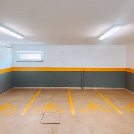 Captain Cook Ahoy Hotel *