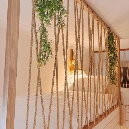 Captain Cook Ahoy Hotel